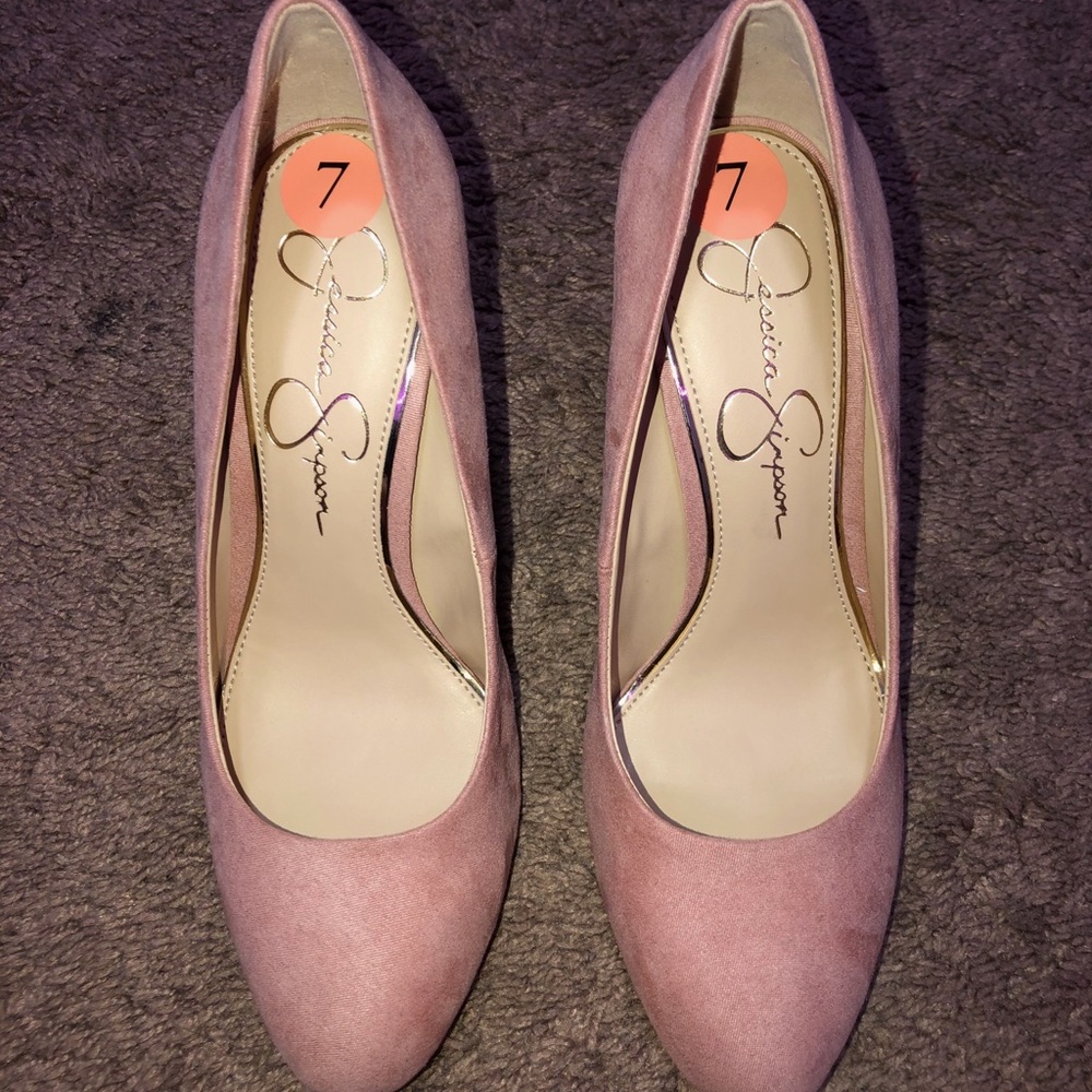 Jessica Simpson Merton Pump - Picture 2 of 3